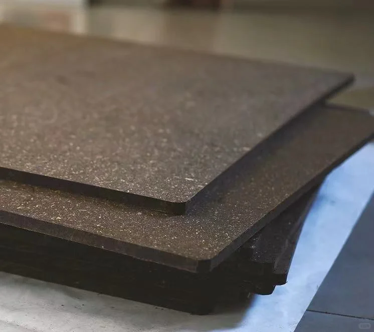 由咖啡渣☕️秸秆?回收再造成的生物树脂板