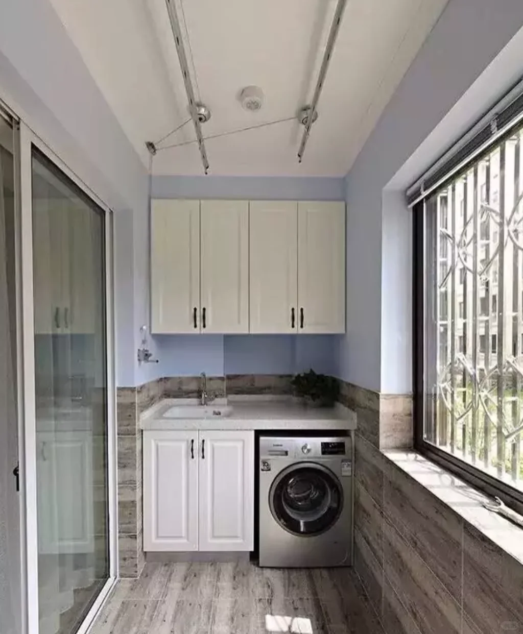 一站式定制，家居梦想触手可及！