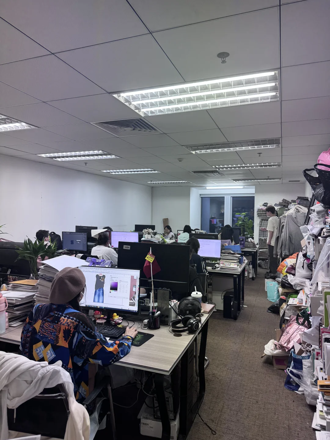 没错呀！我们就是广州最?的服装设计公司