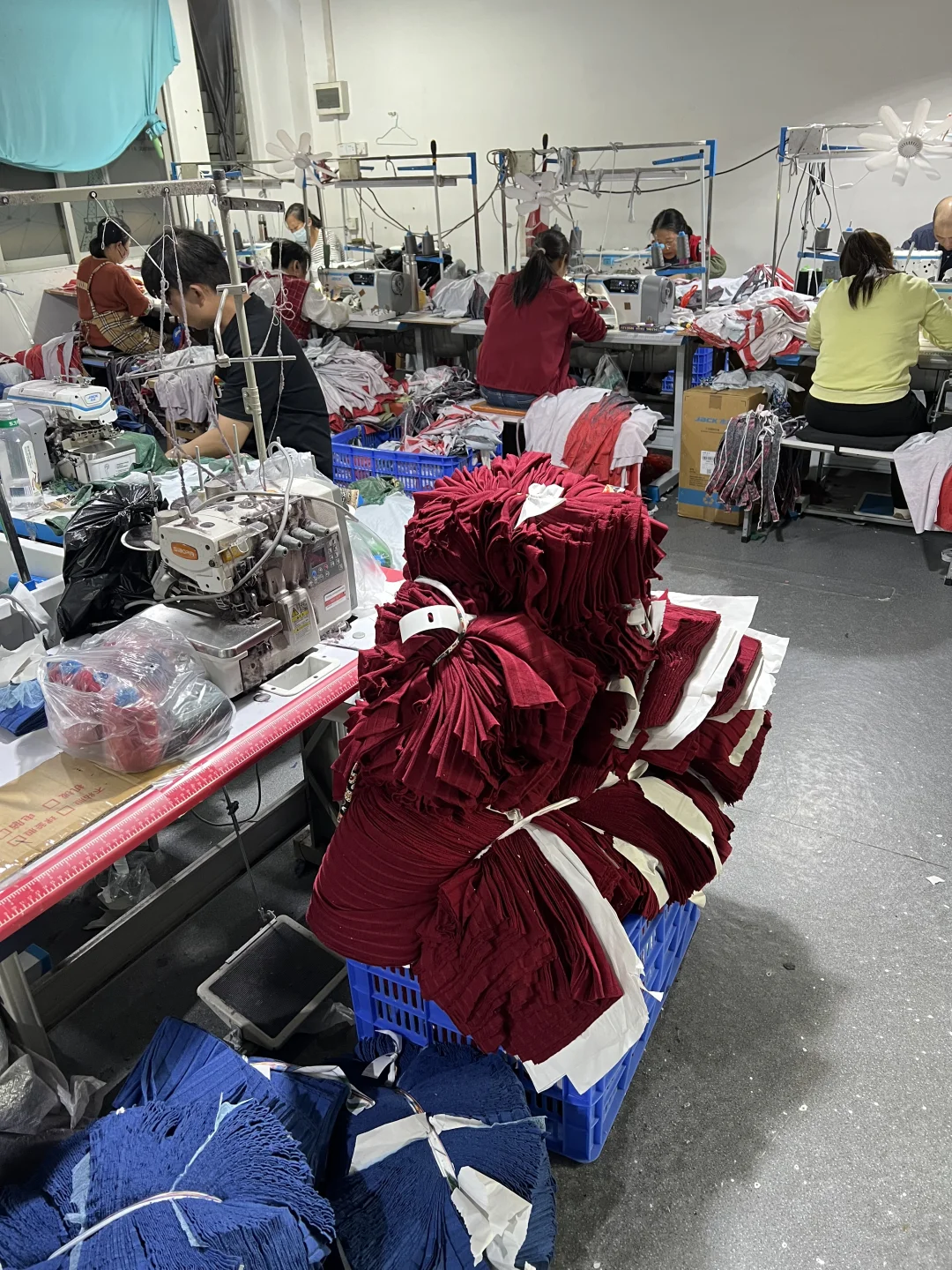 卫衣加工可一件打样起版，小单定制，免费起版