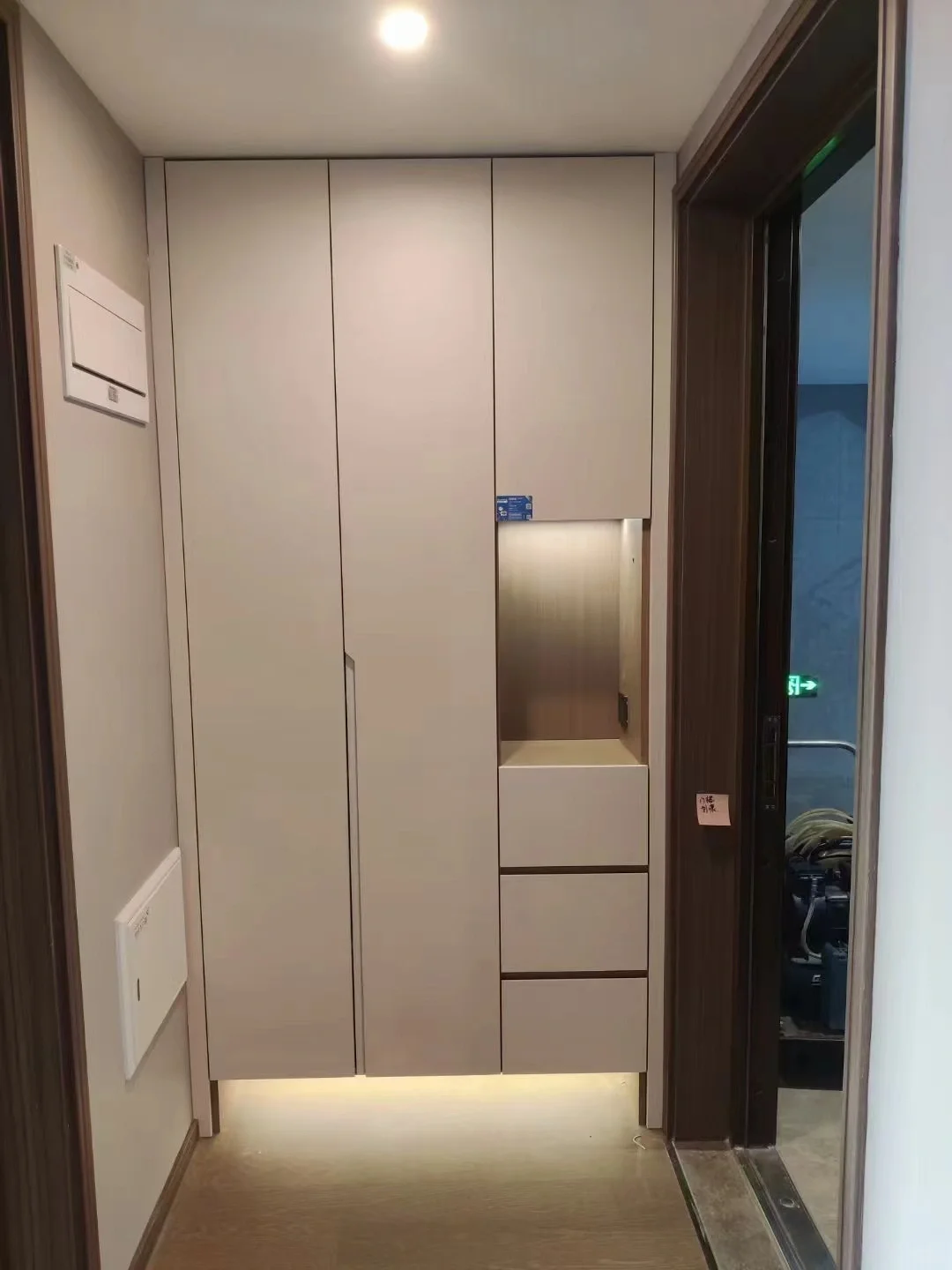 源头定制工厂，定制属于你自己的空间