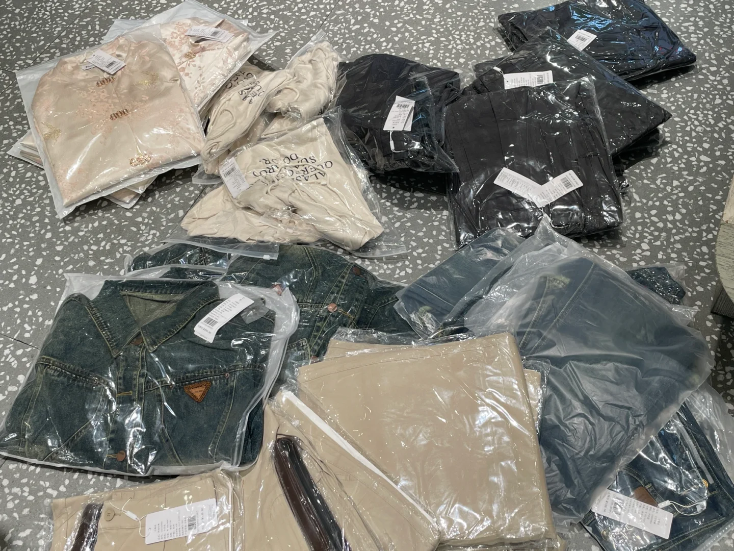 卖衣服的工作日常！