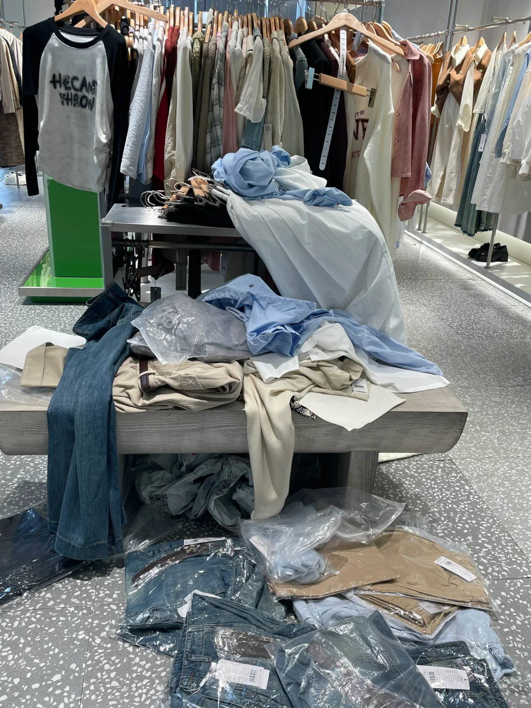 卖衣服的工作日常！