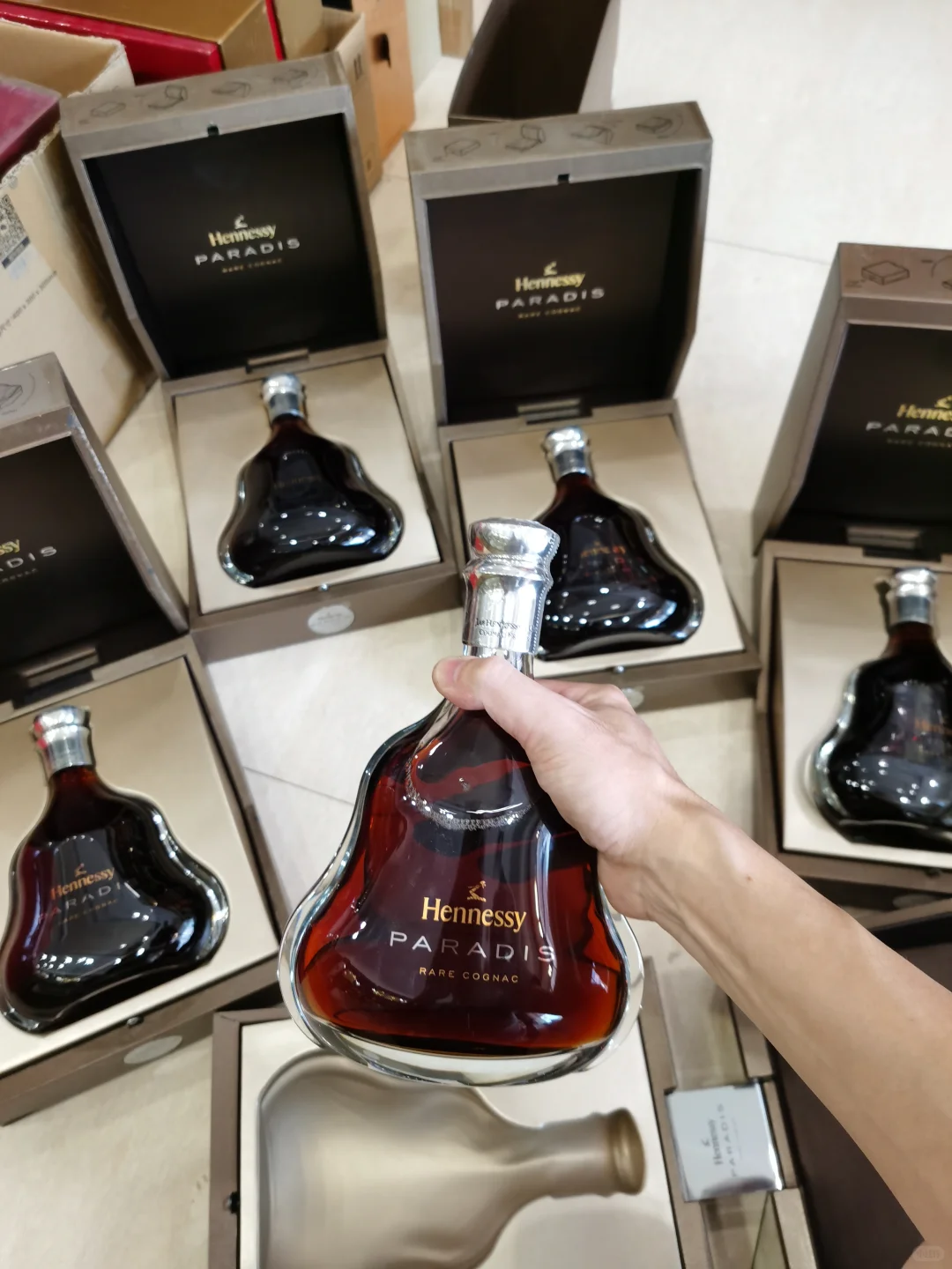 珠海香洲横琴拱北金湾斗门茅台洋酒礼品回收