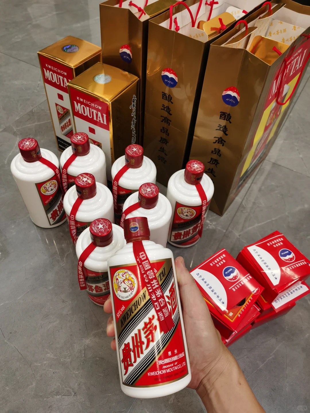 珠海香洲横琴拱北金湾斗门茅台洋酒礼品回收