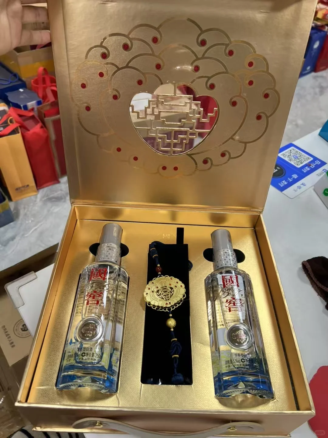 国窖中国品味礼盒52度，250ml×2瓶