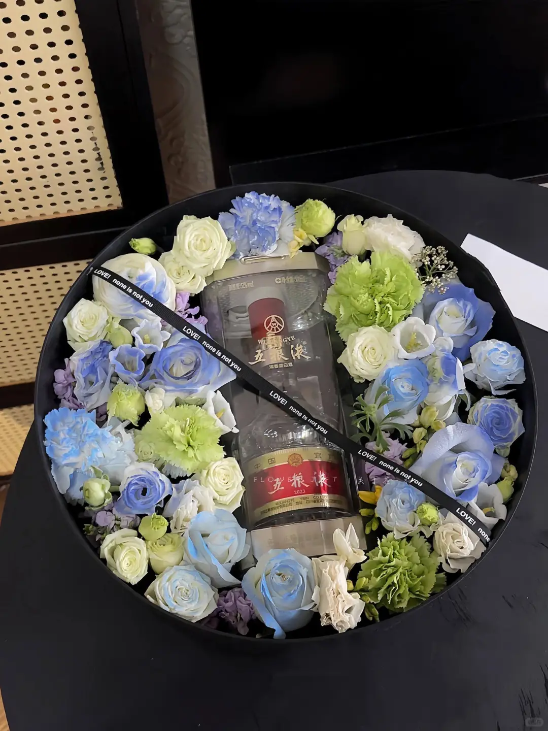 酒+花也太好看了吧！✨