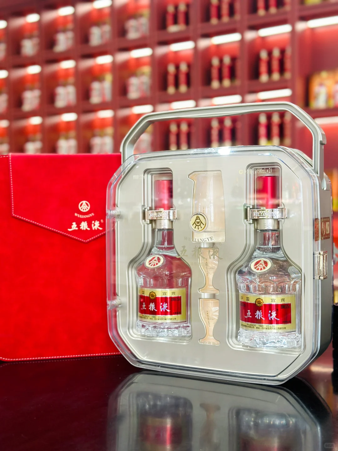 五粮液礼盒?送礼就送好事成双