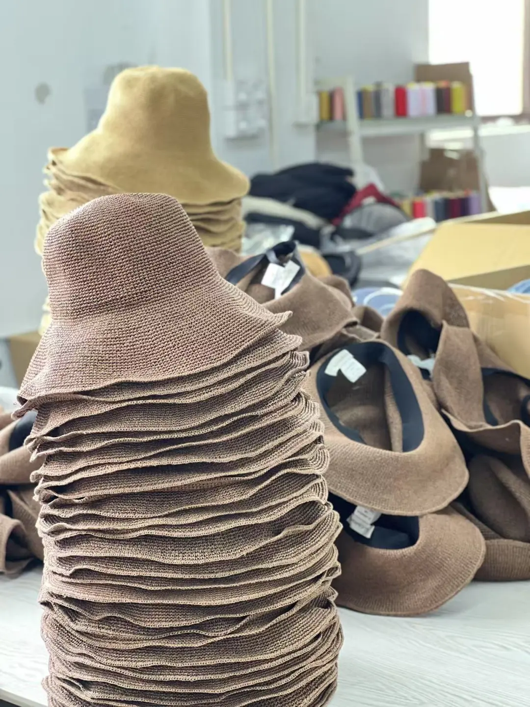 仓库实拍｜帽子头供应链