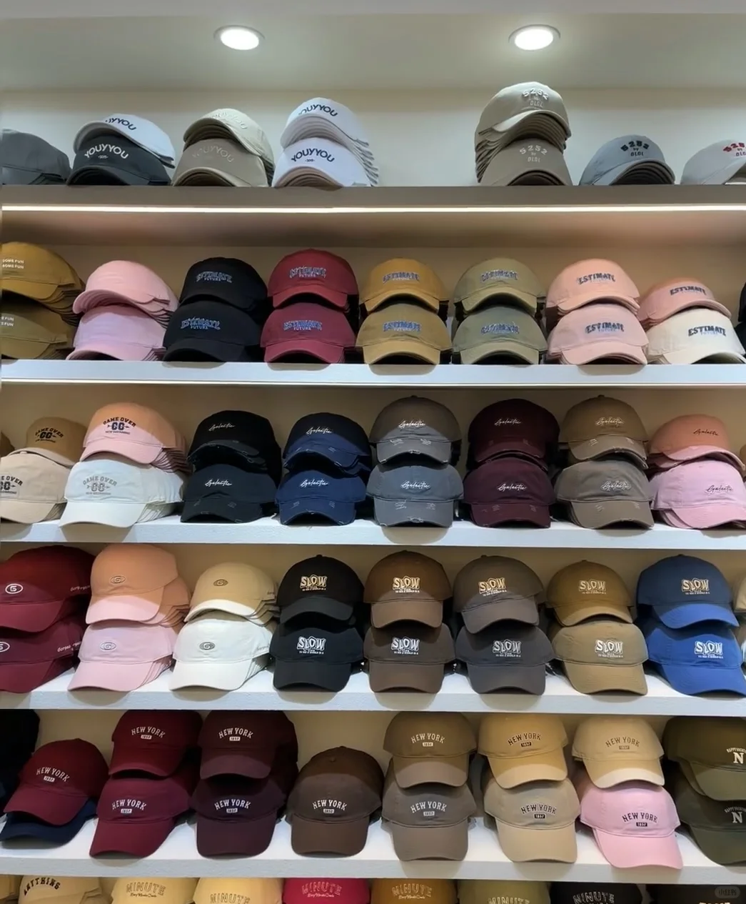 库存清货9.9?带走两顶?包车手慢?️