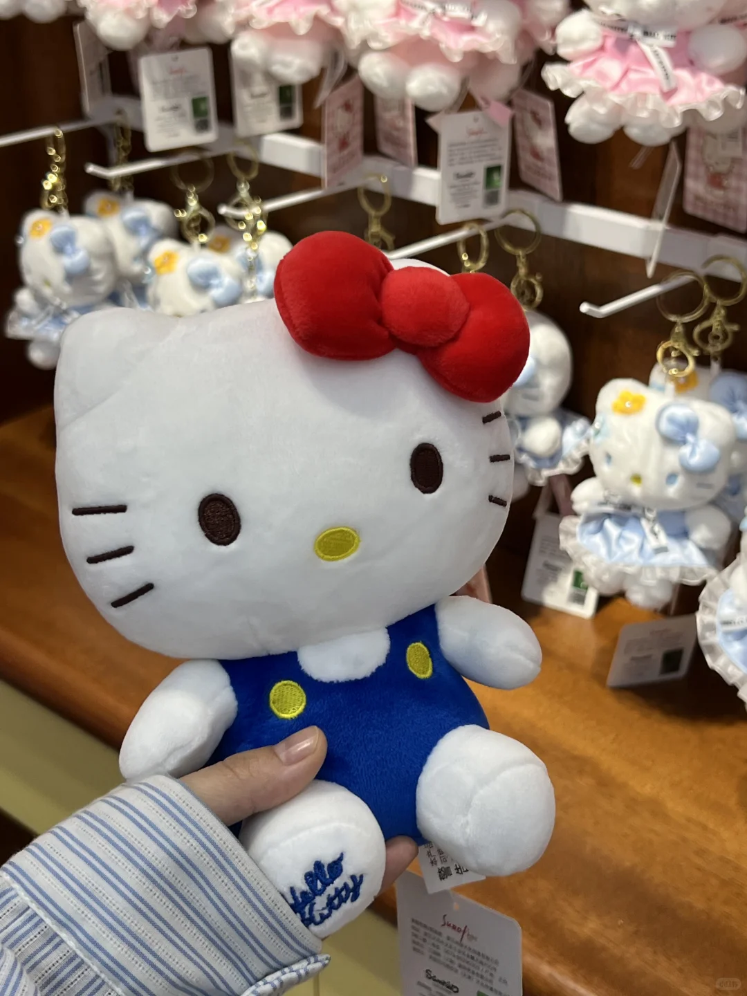 义乌全球数贸中心开业了！