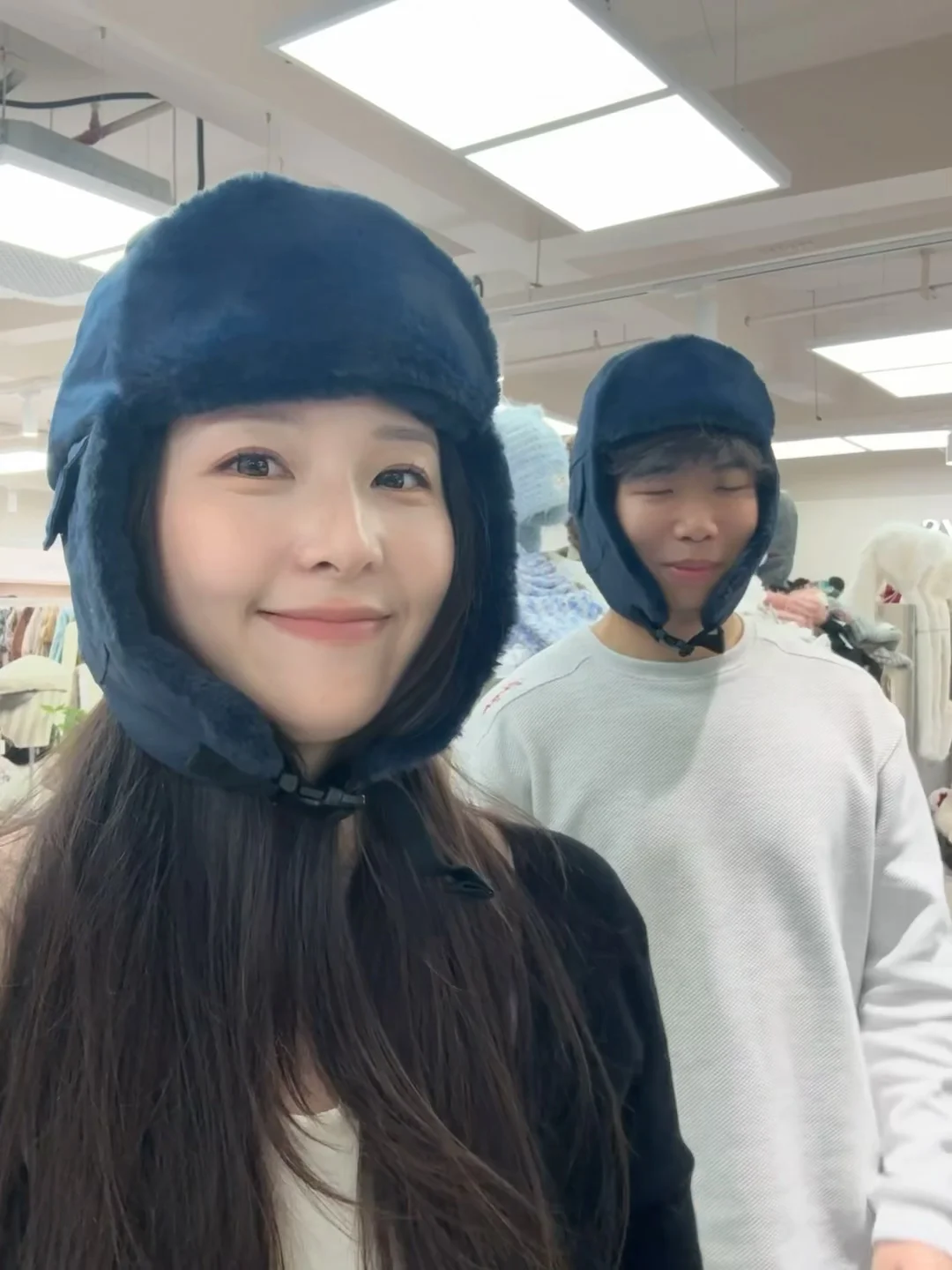 当我在义乌工厂选帽子时……