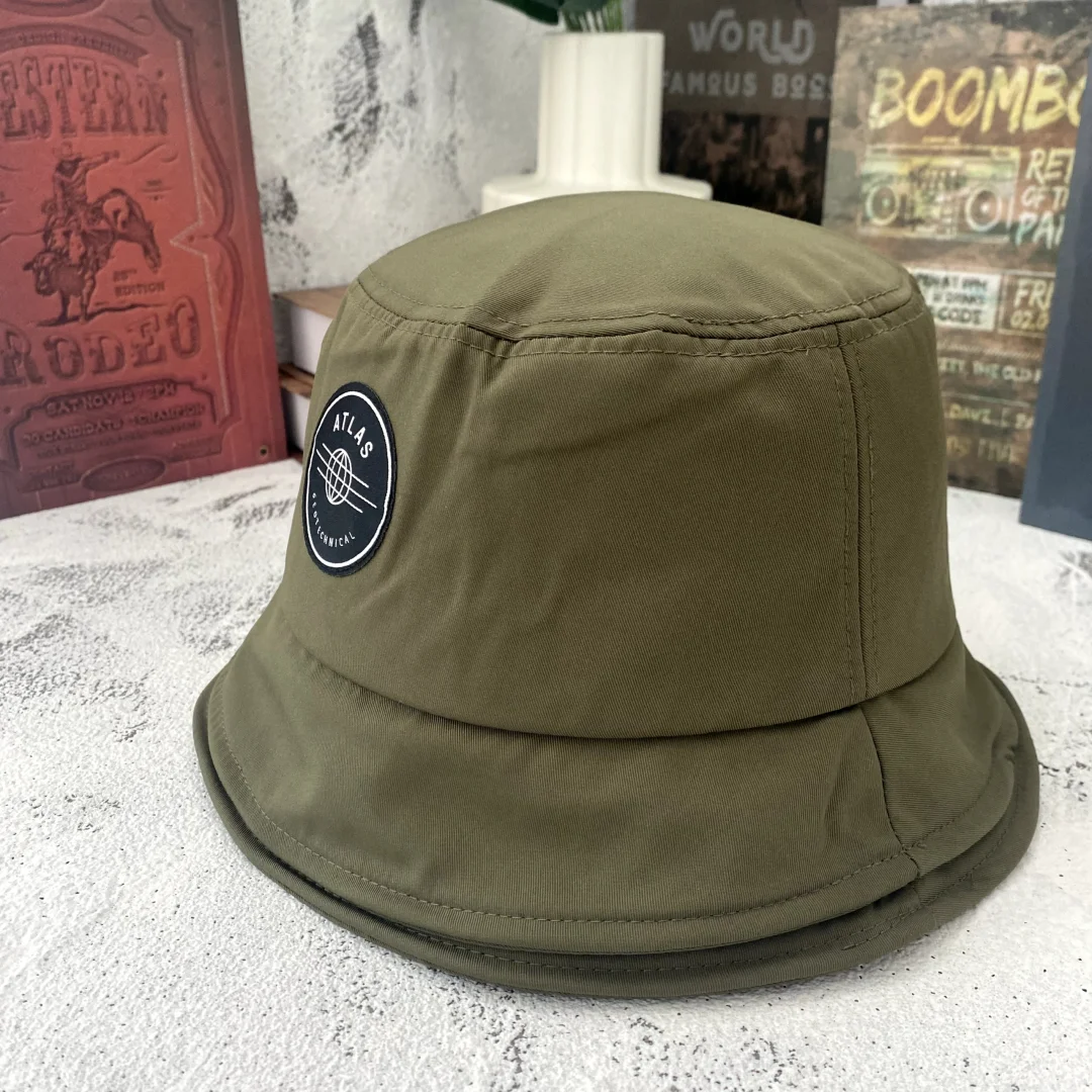 ?作为帽子定制专家，满足您的个性需求。