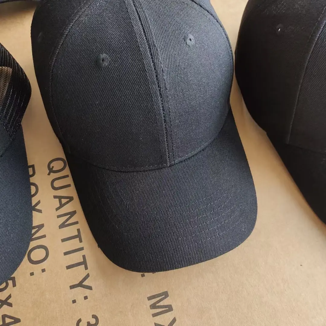 同样的面料，为啥做出来的帽子差这么多？?