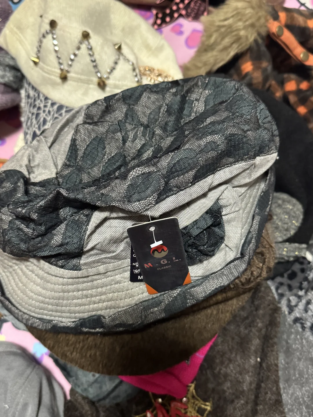 oi！难道这就是千禧女郎的帽子吗