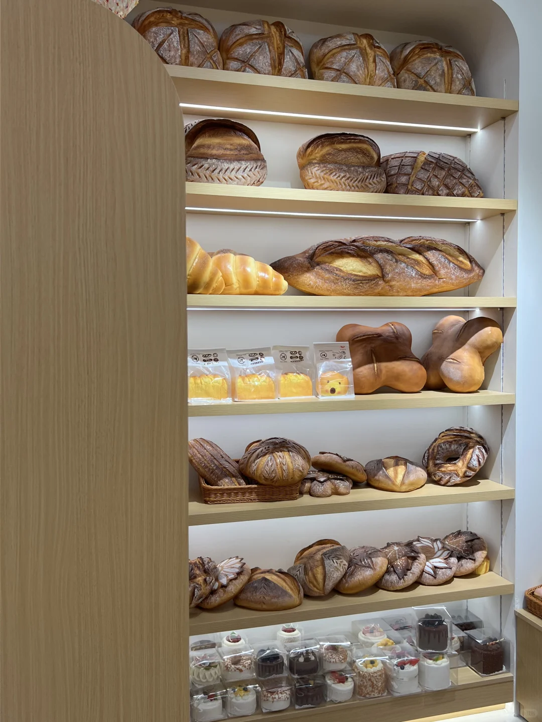 义乌全球数贸中心开业了！