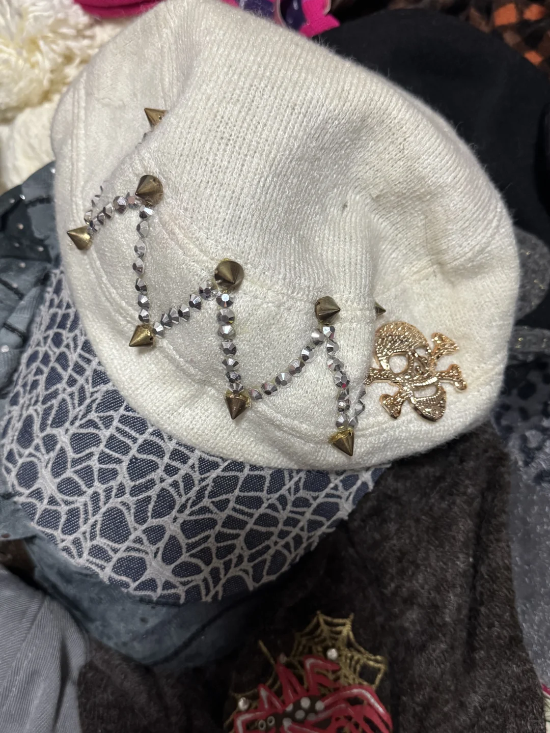 oi！难道这就是千禧女郎的帽子吗