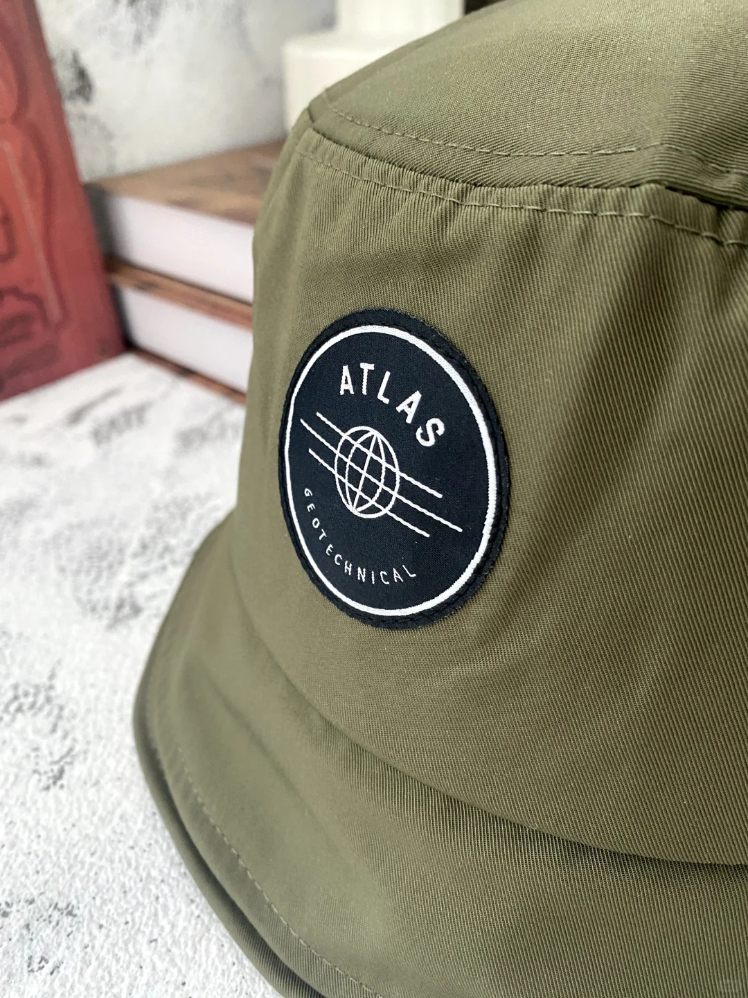 ?作为帽子定制专家，满足您的个性需求。