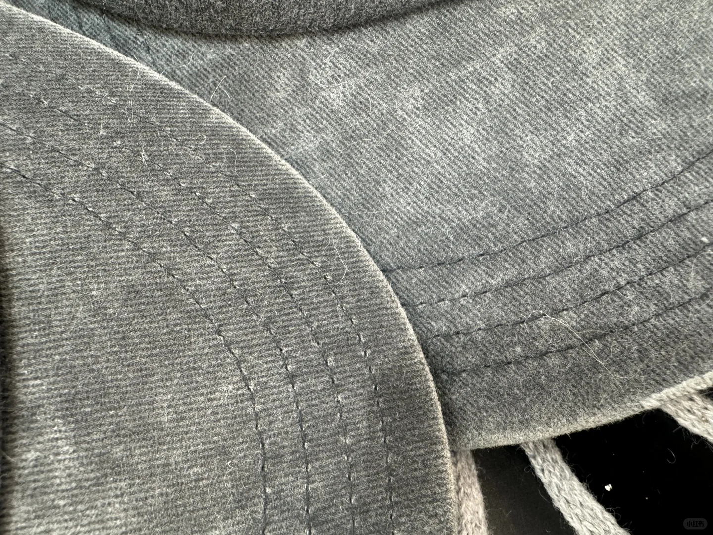 这个料怎么这么难找！是涂层水洗还是什么？