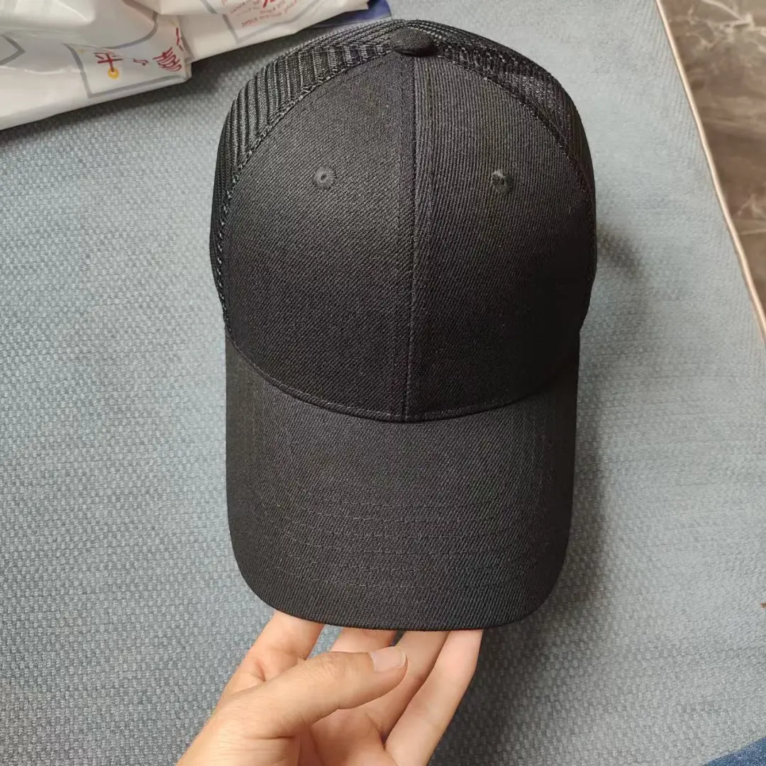 同样的面料，为啥做出来的帽子差这么多？?