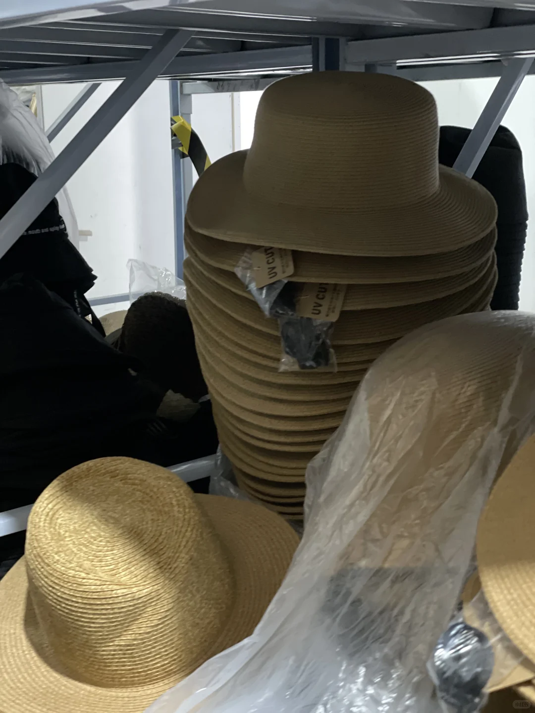 仓库实拍｜帽子头供应链