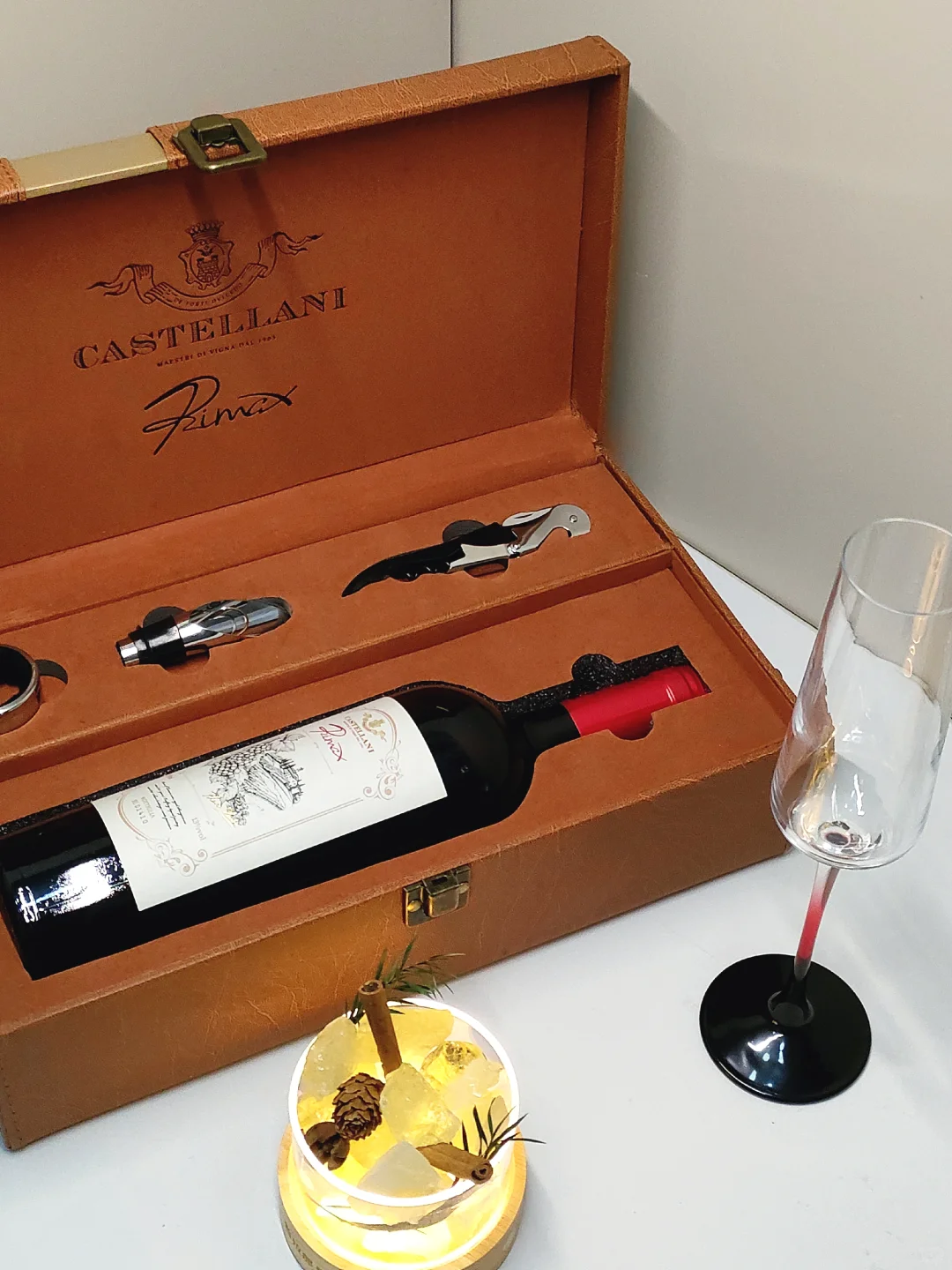 我说所有的酒都不如你，直到喝了这杯。