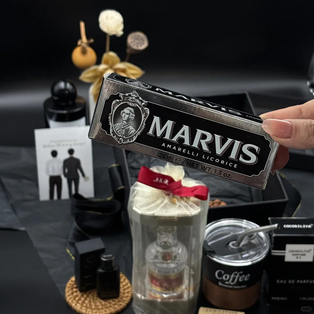 结婚伴郎伴手礼｜满满的仪式高级感?