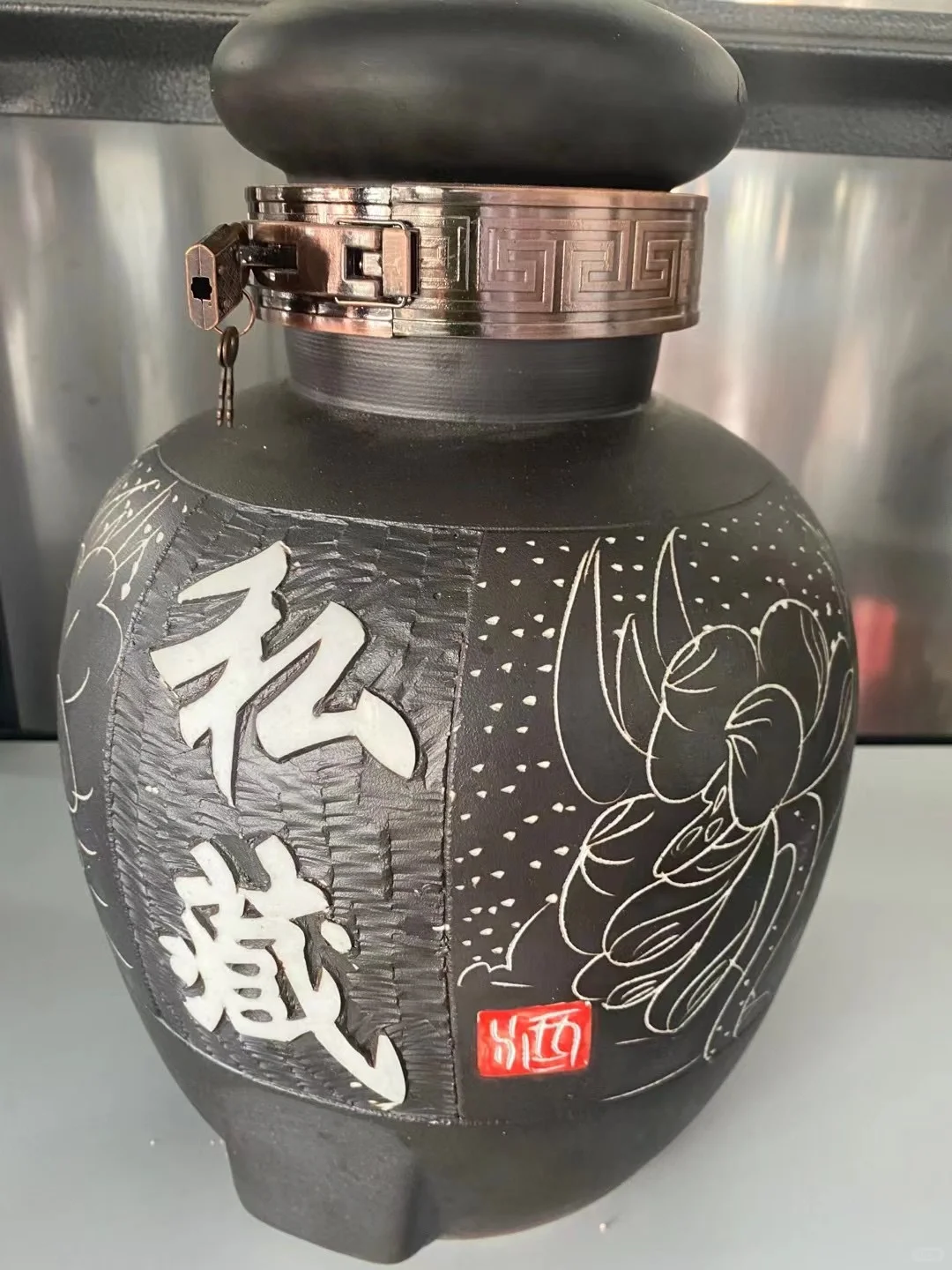 农家自酿纯粮白酒，固态发酵传统工艺