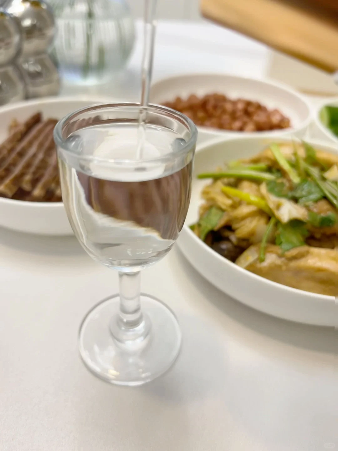 人生建议：不要一个人在家喝酒
