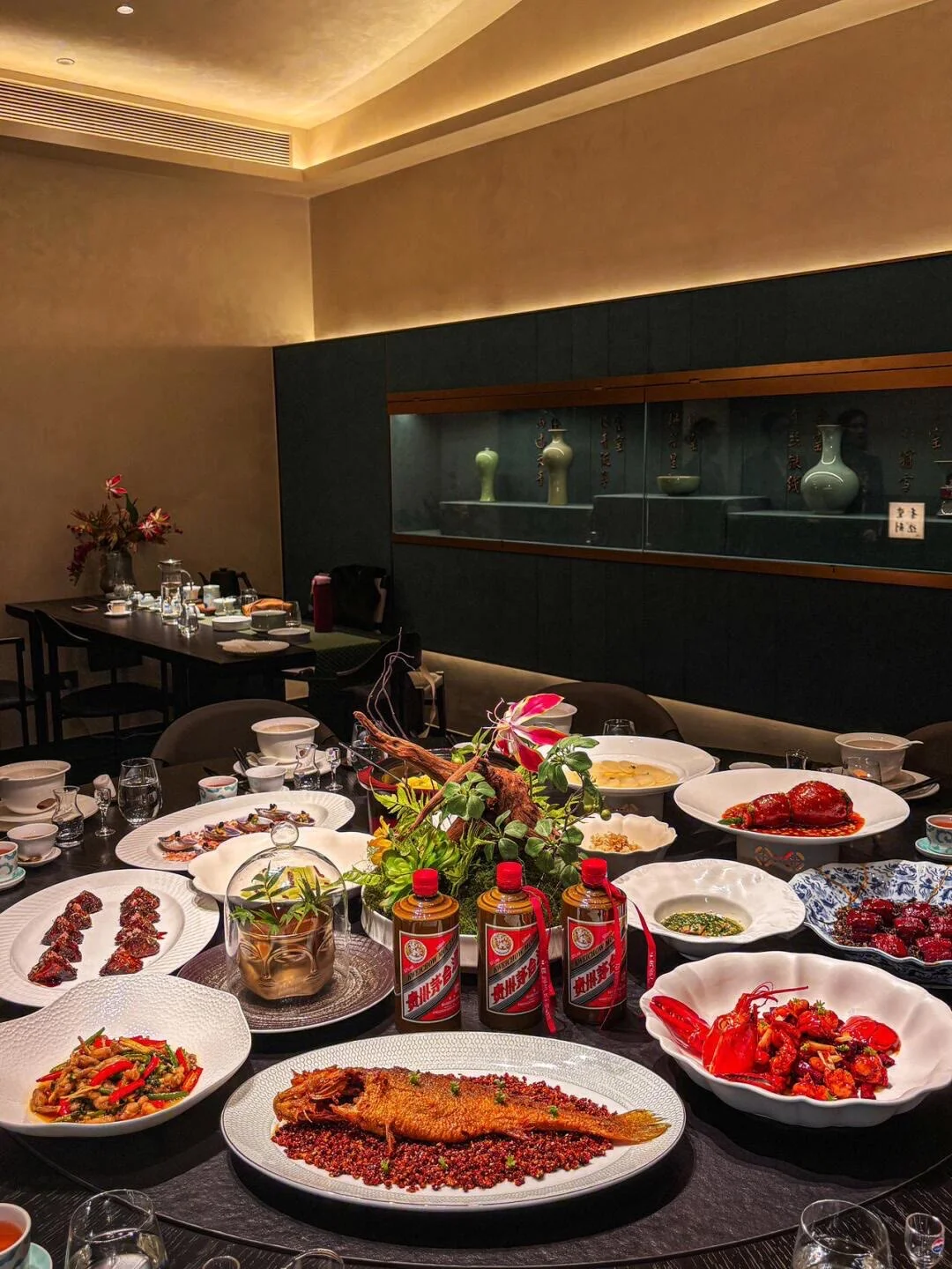 工程饭局标配 茅台酒