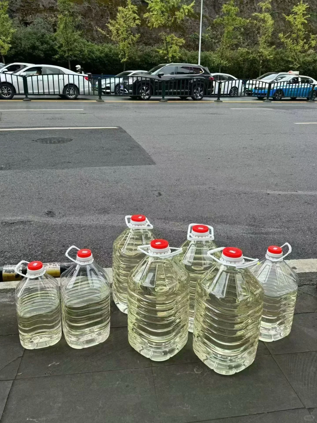 茅台镇散酒，这才是茅台本地人饭局上喝的酒