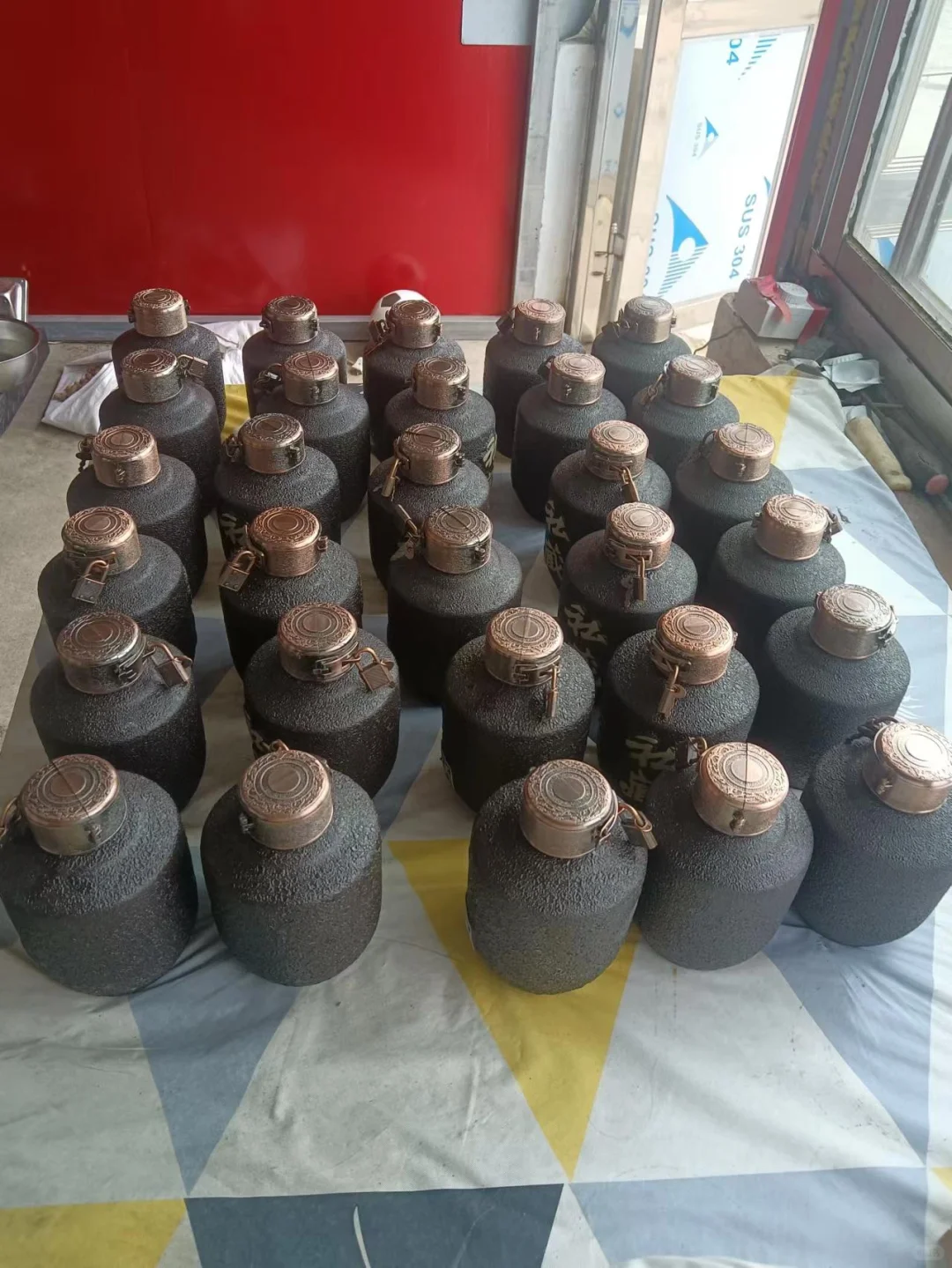 农家自酿纯粮白酒，固态发酵传统工艺