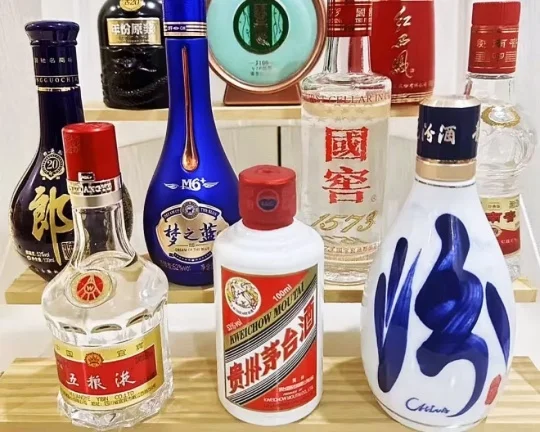 杯酒人生，品味岁月的醇香 ?✨