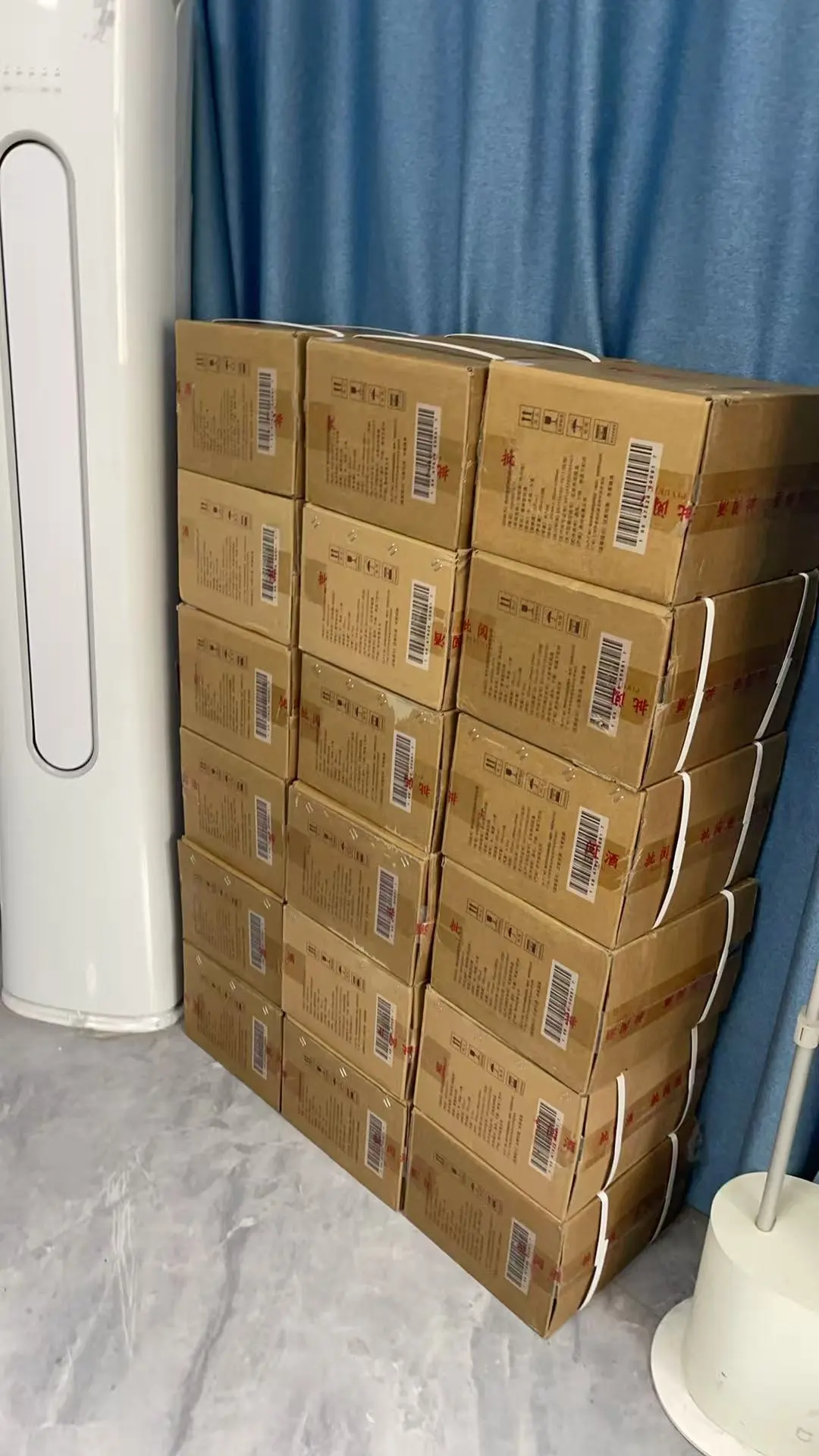 批阅白酒 余16原箱 日期多为23年