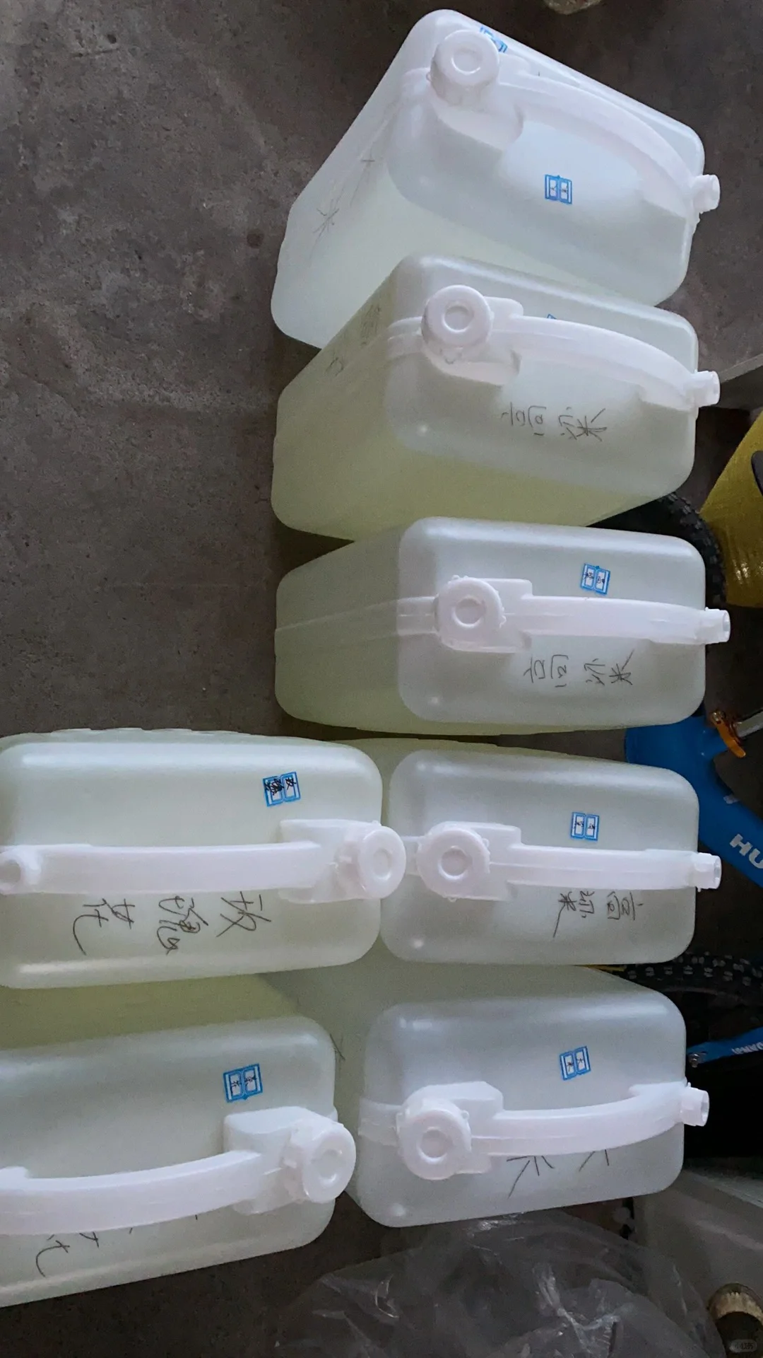 农家自酿纯粮白酒，固态发酵传统工艺