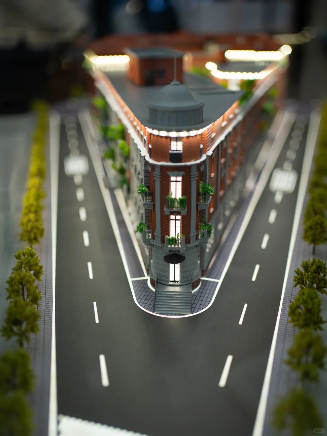 武汉设计双年展?AI画作惊艳到我了！