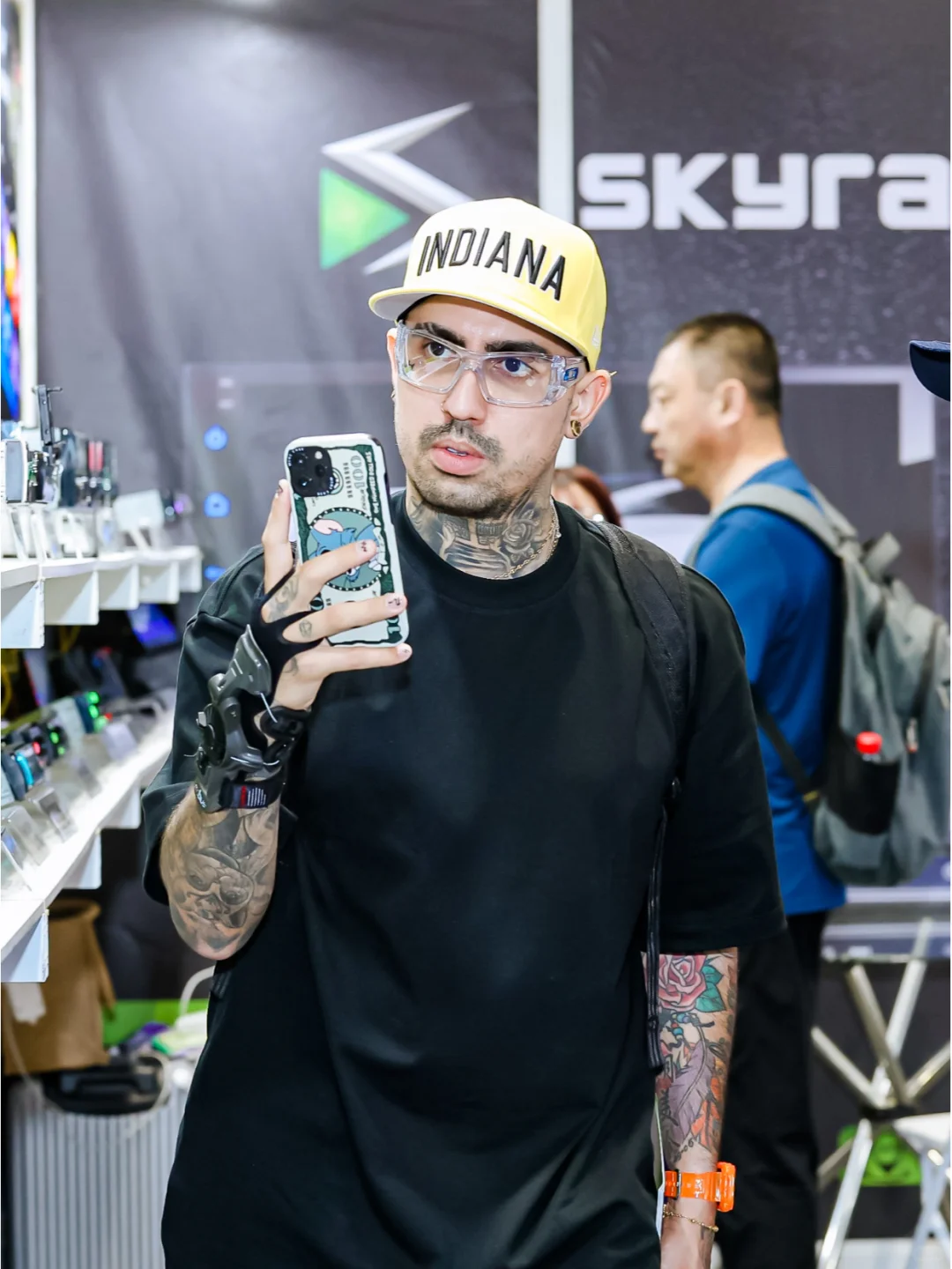 我们看展到底是为了什么？免费领票中?