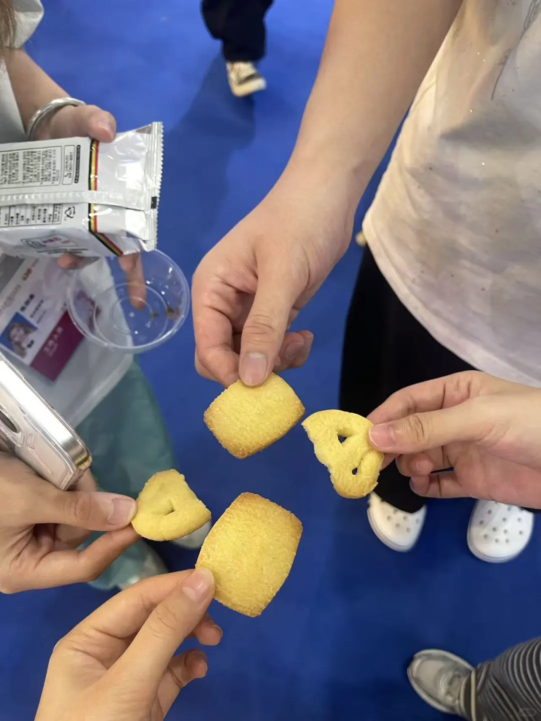 我在广交会吃撑了....