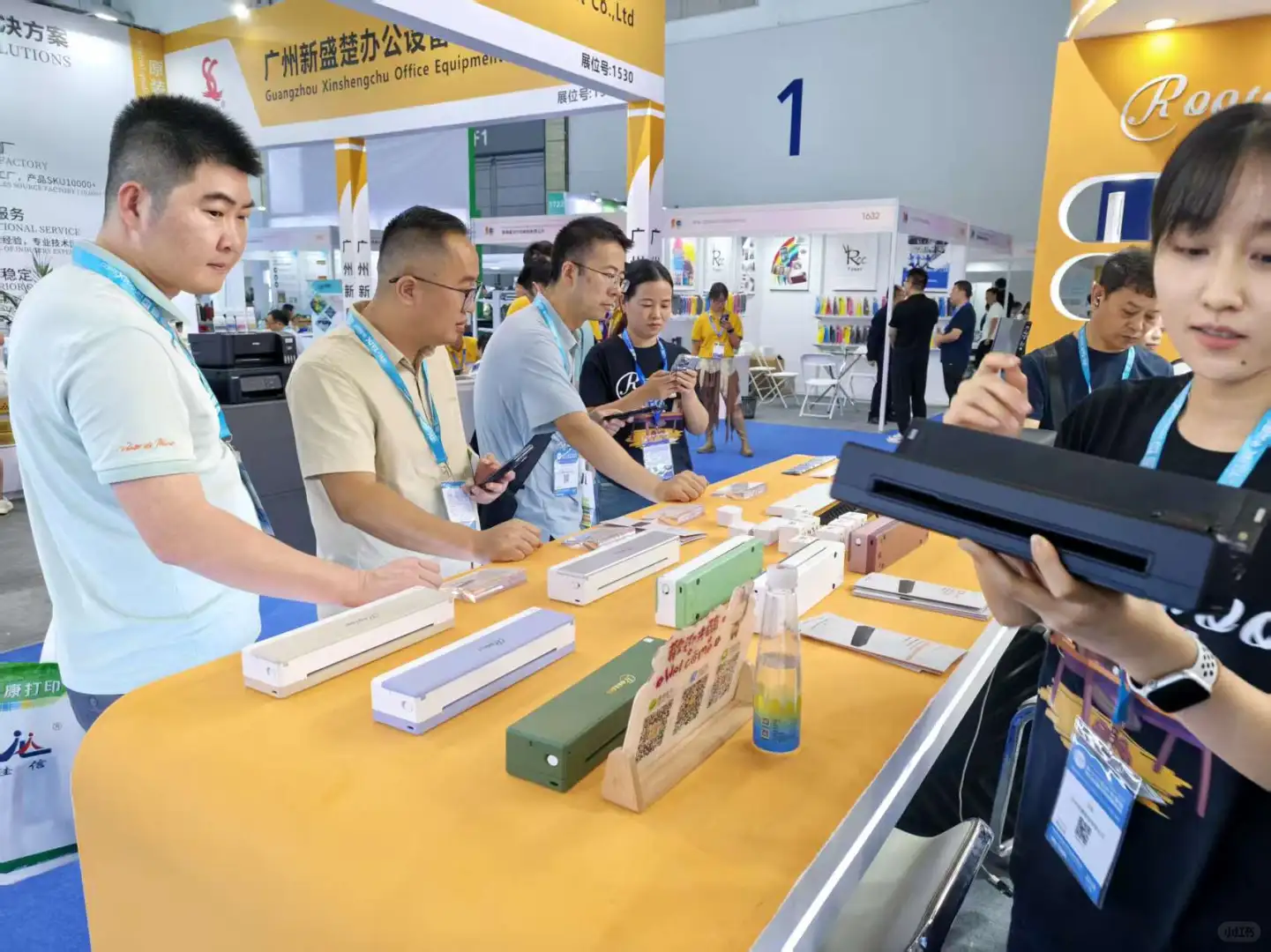 燃情收官！戎小兔闪耀珠海国际办公展