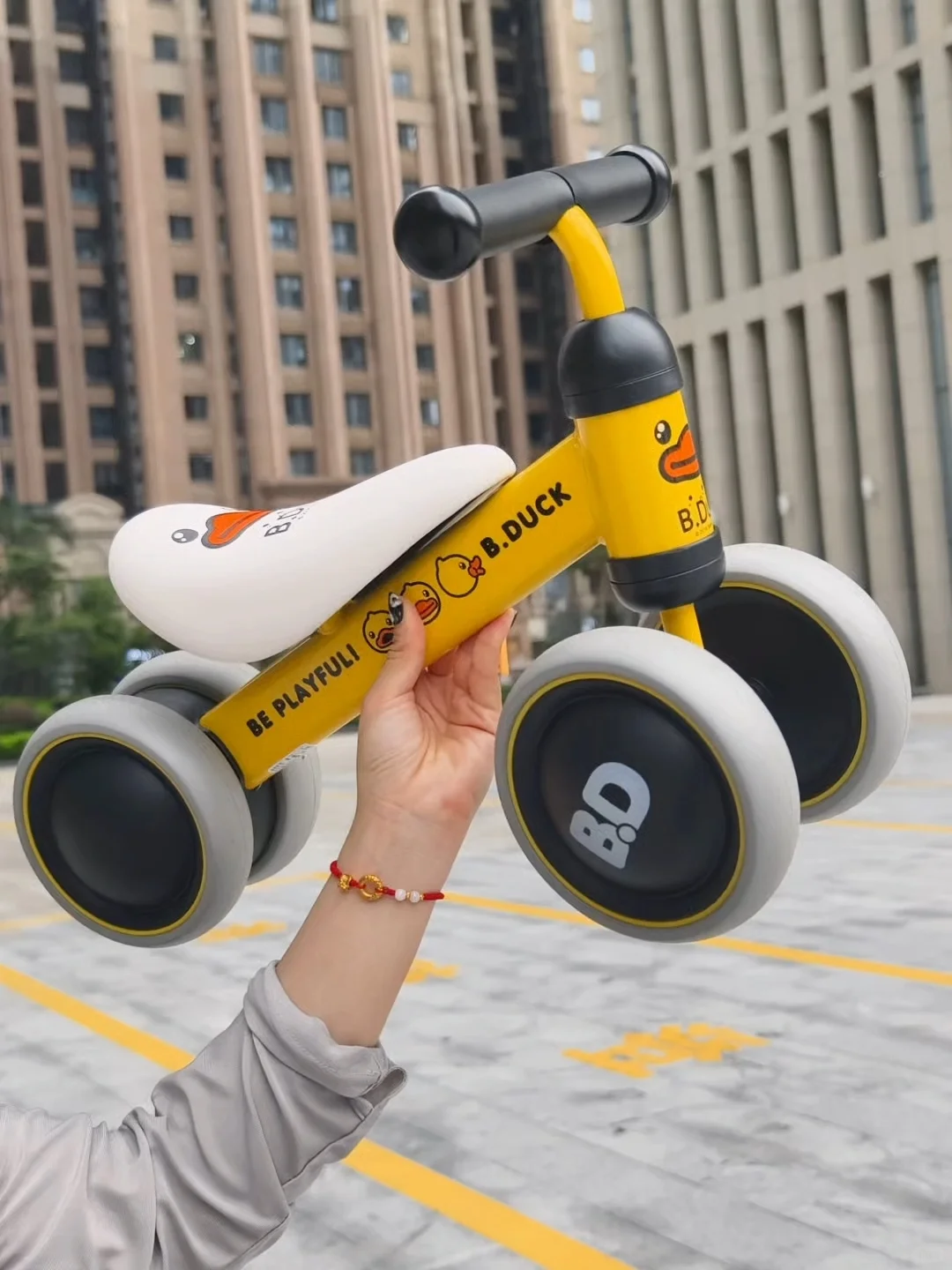 不懂就问，真有人舍得买吗。。。。