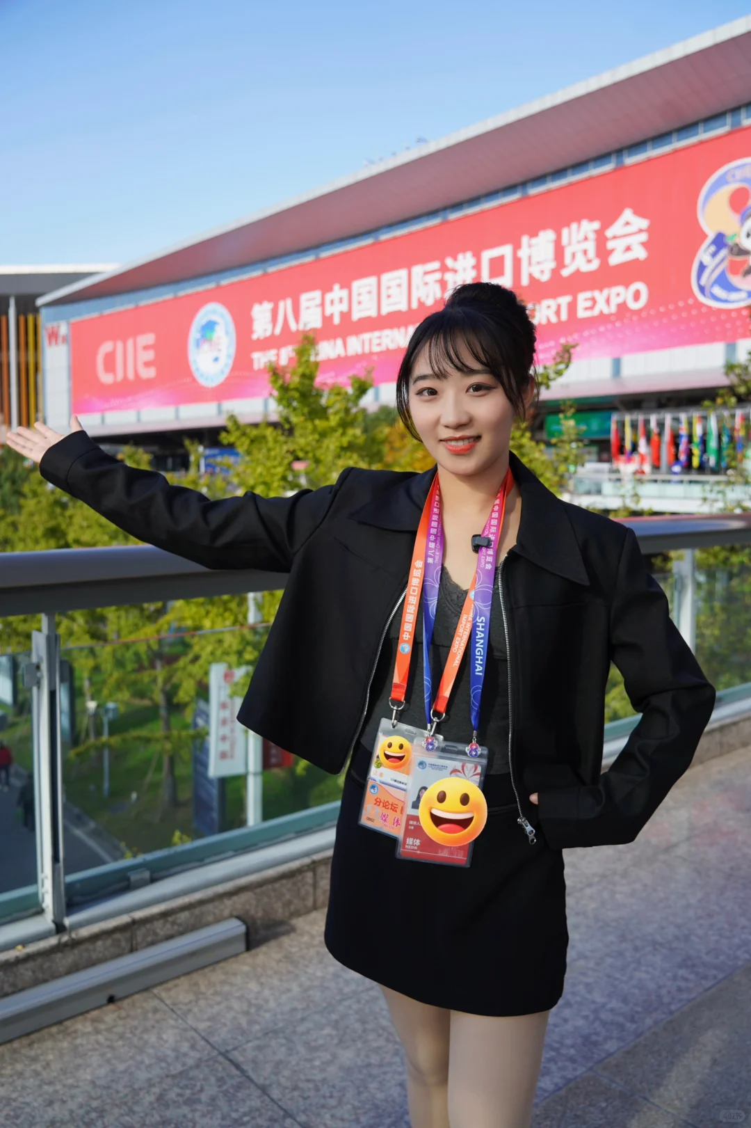 来了来了她来了！第八届进博会记者工作照