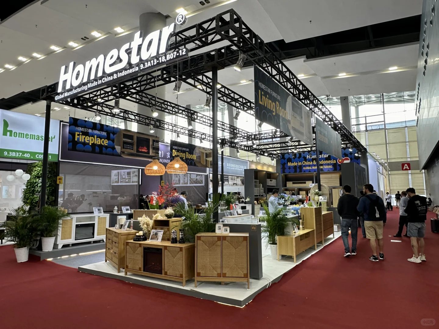 广交会双面开展台就这样设计！