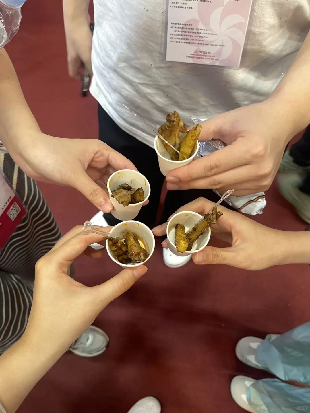 我在广交会吃撑了....