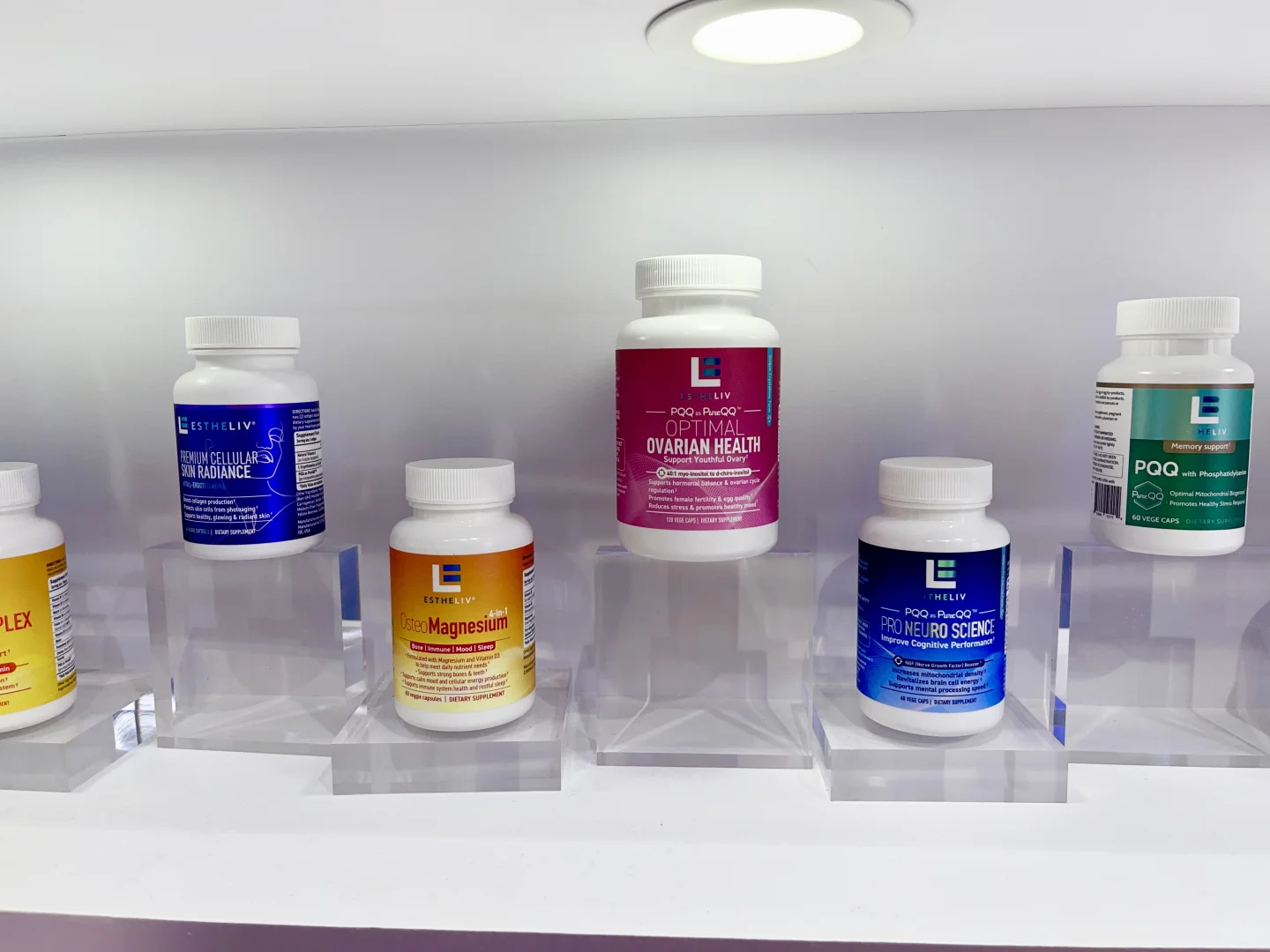 进博会最暖心的展柜！被巢天娇实力圈粉?