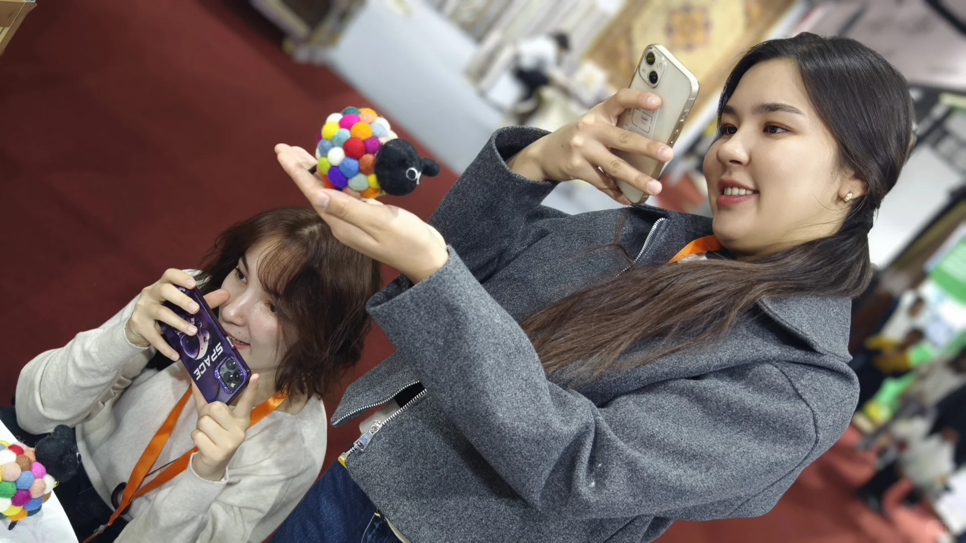 进博会尼泊尔火爆的手作羊毛毡