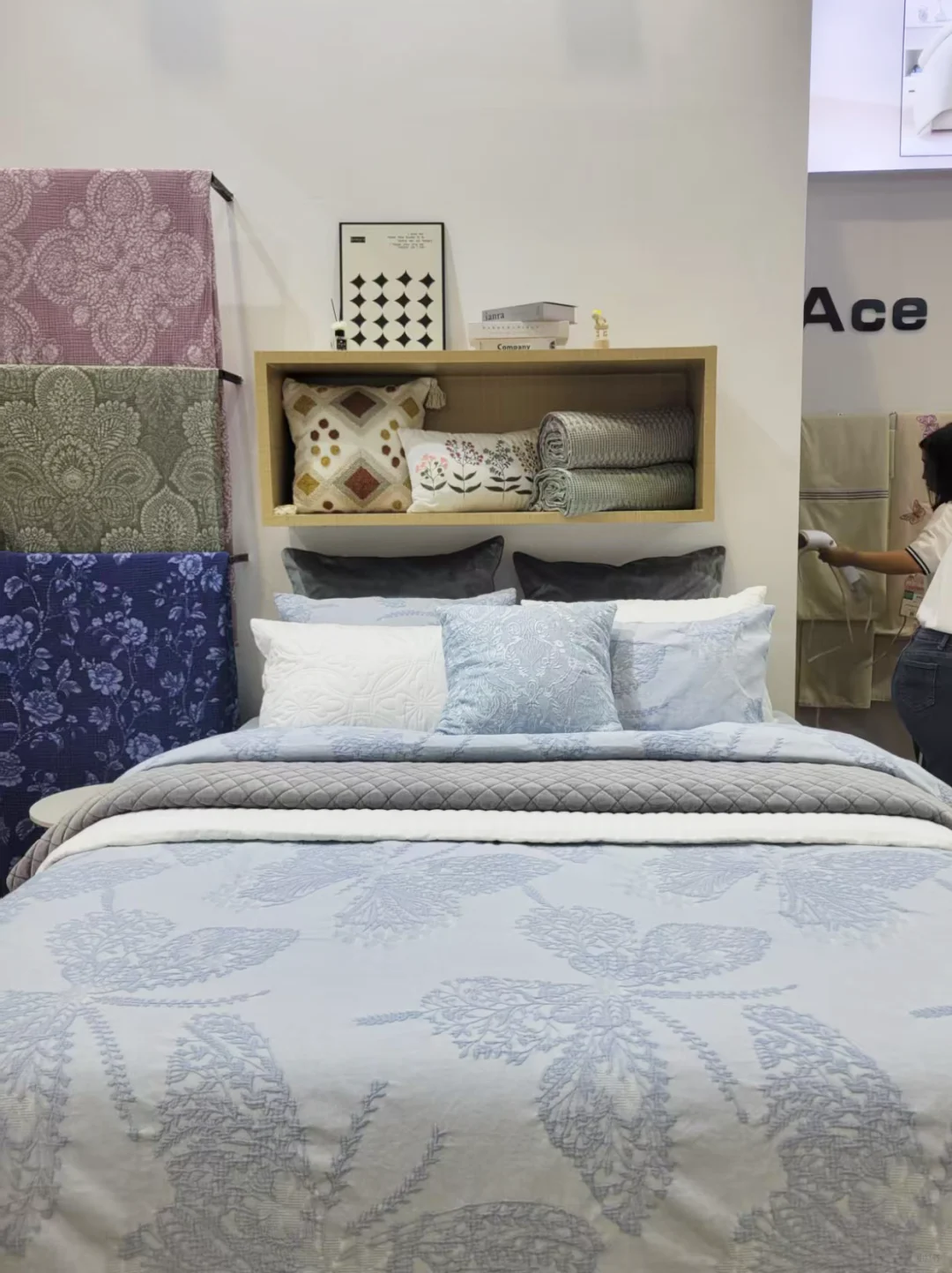 听说你们都喜欢逛展会