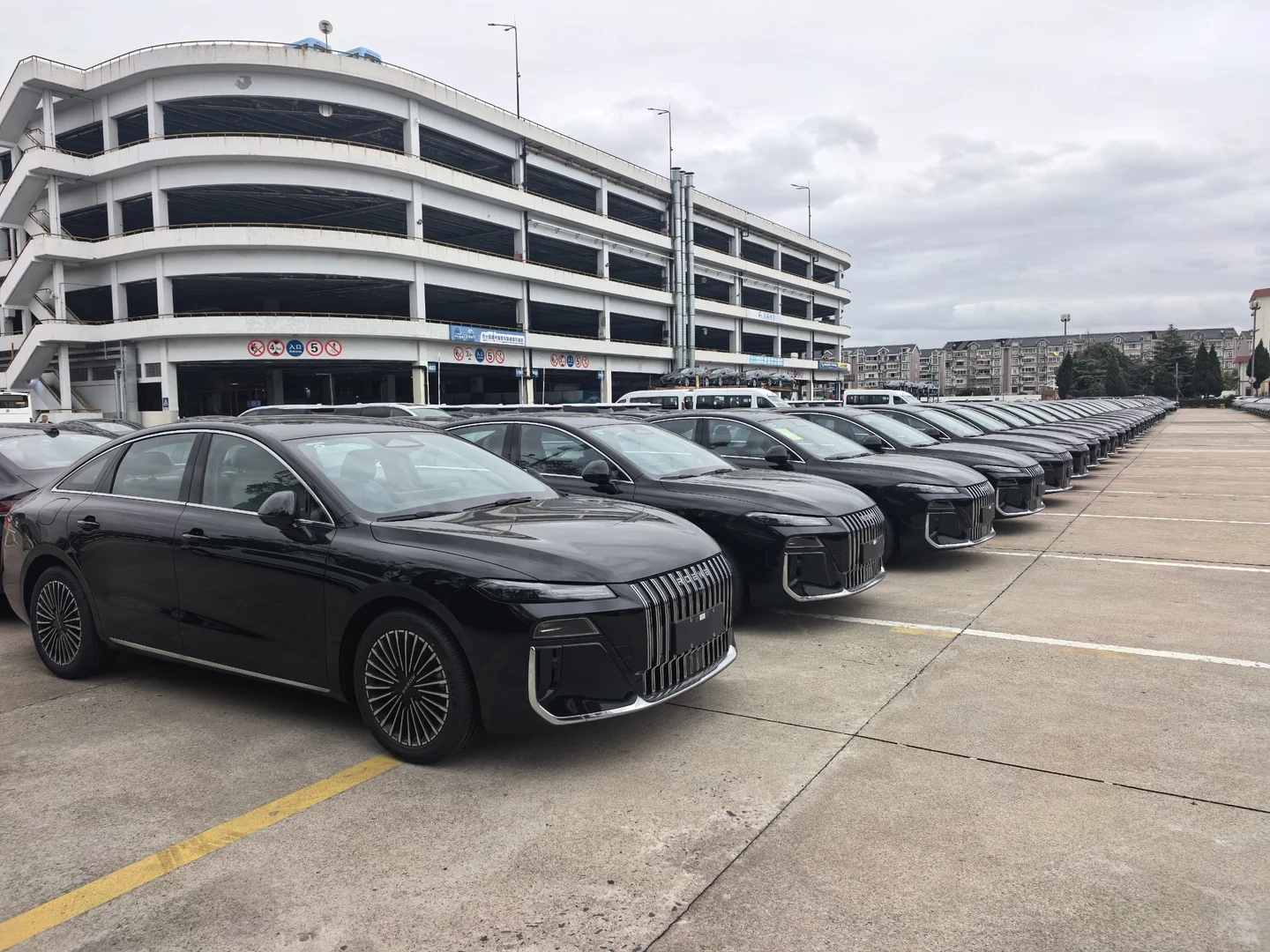 进博会M7特价处理，一手车一手户，独家车源