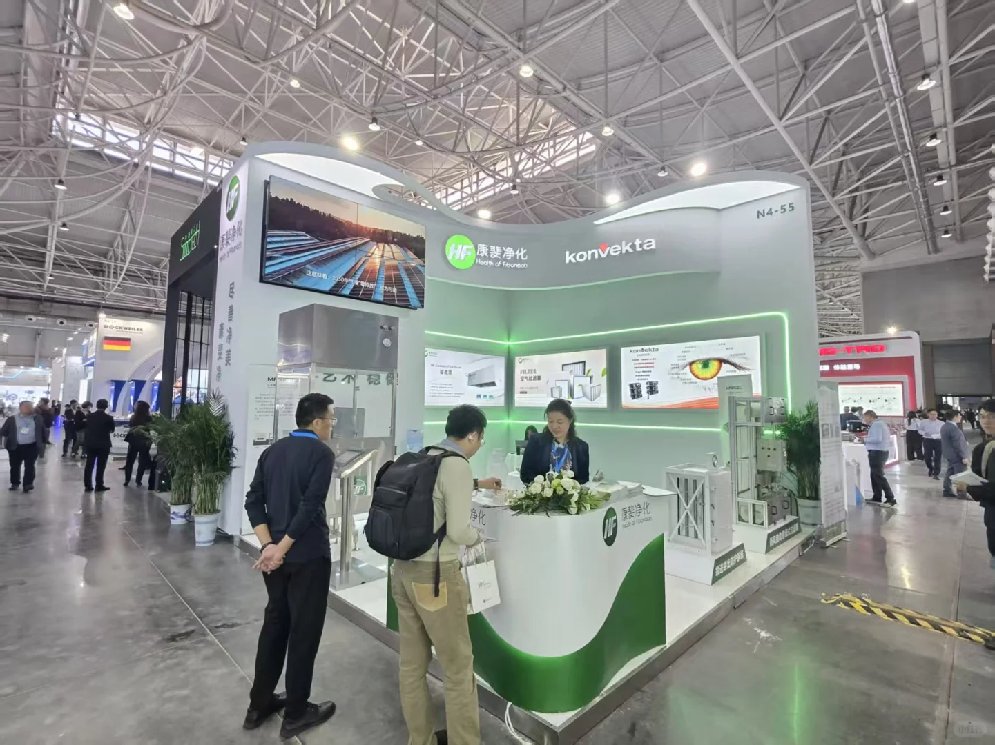 药机展纯木质展台搭建