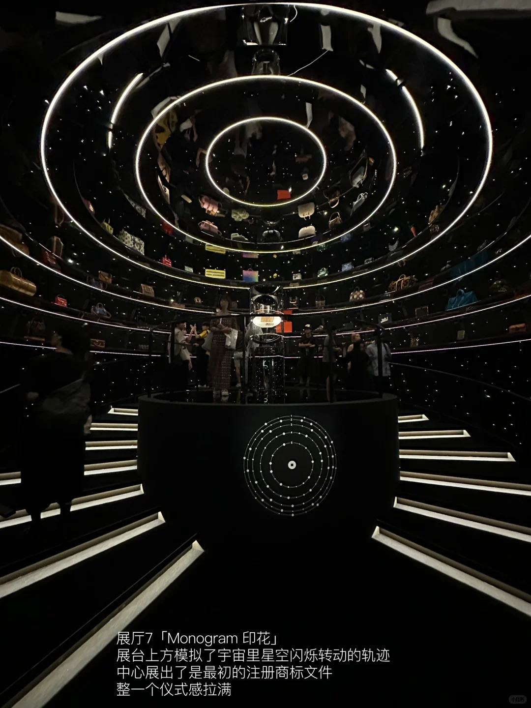 LV展的空间设计太权威了