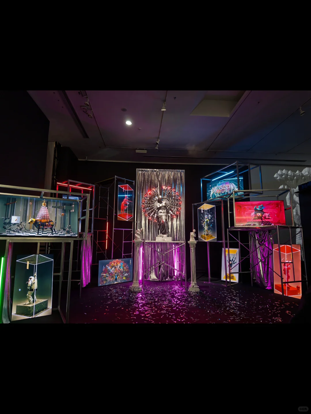 广美看日本平面设计展意外看到赛博美学